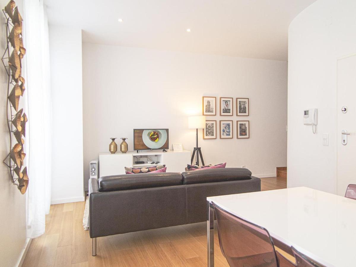 Baixa Chiado 2 Bedroom Duplex Apt With Ac Elevator 리스본 외부 사진