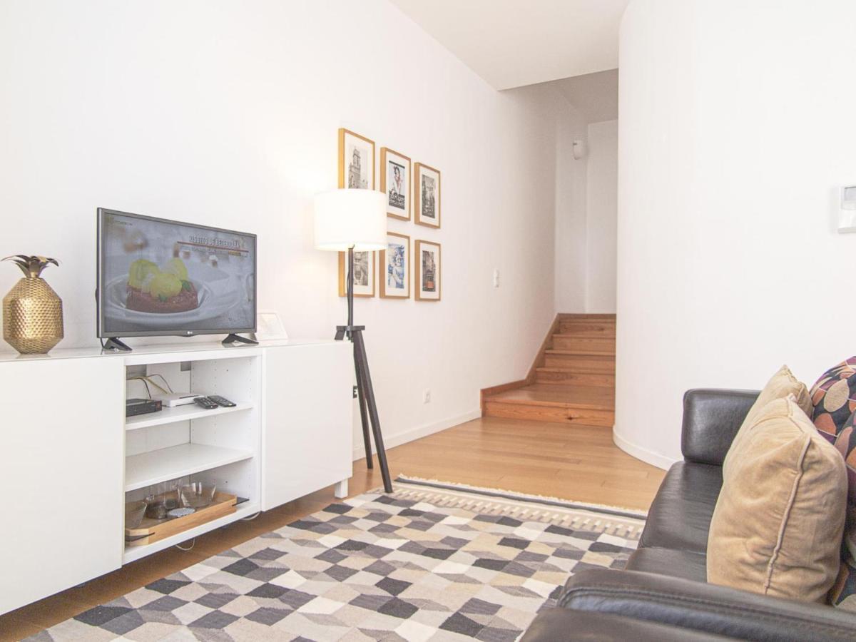 Baixa Chiado 2 Bedroom Duplex Apt With Ac Elevator 리스본 외부 사진