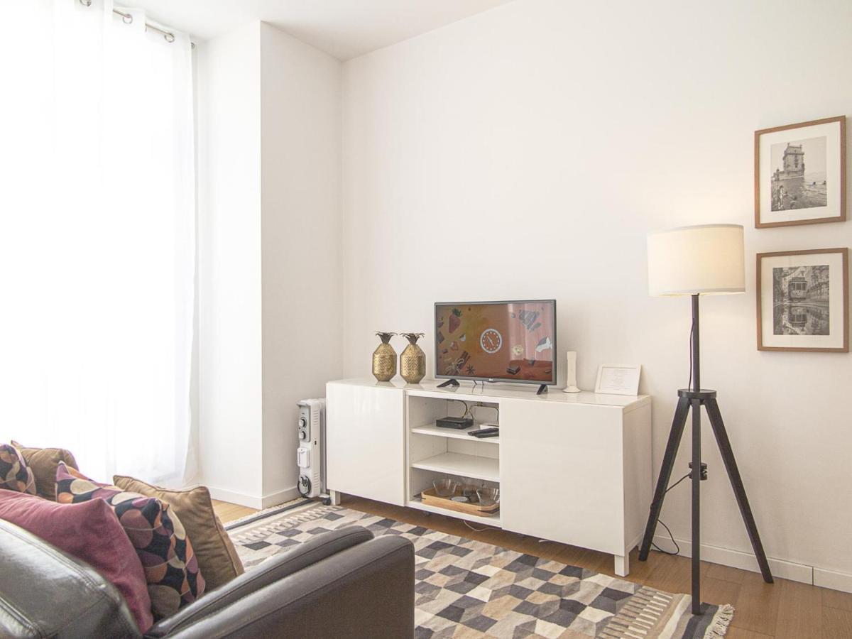 Baixa Chiado 2 Bedroom Duplex Apt With Ac Elevator 리스본 외부 사진